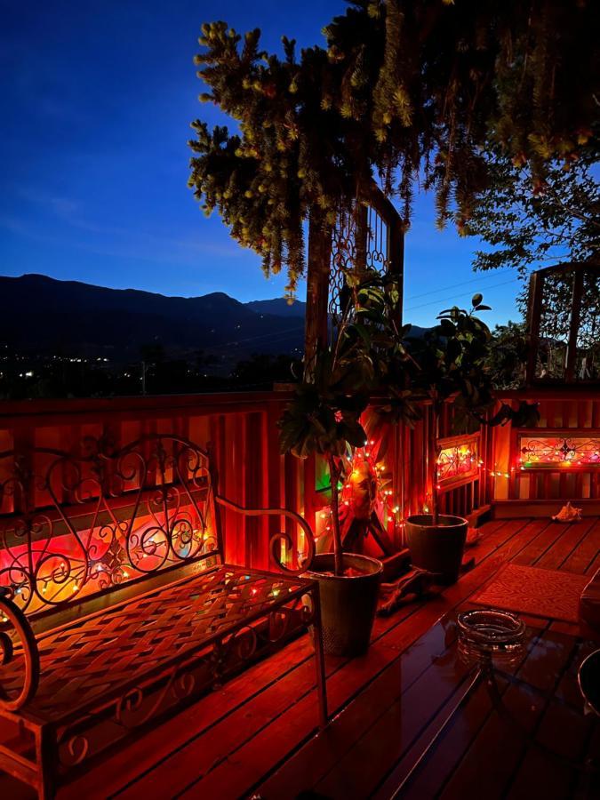 Mystic Portal 420 Guesthouse Colorado Springs Exterior foto